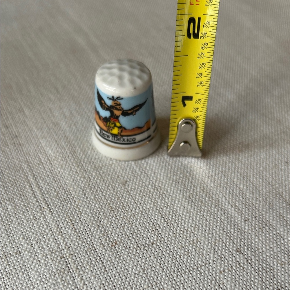 New Mexico Ceramic Thimble with Bird Design - Picture 9 of 10